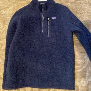 Boys Patagonia pullover Youth XL Navy.